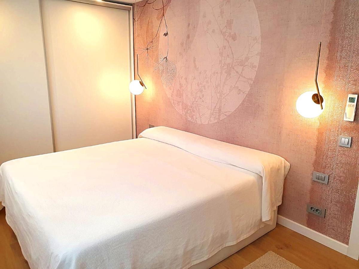 First Line Beach Beautiful Two Bedrooms Μπένιντορμ Εξωτερικό φωτογραφία
