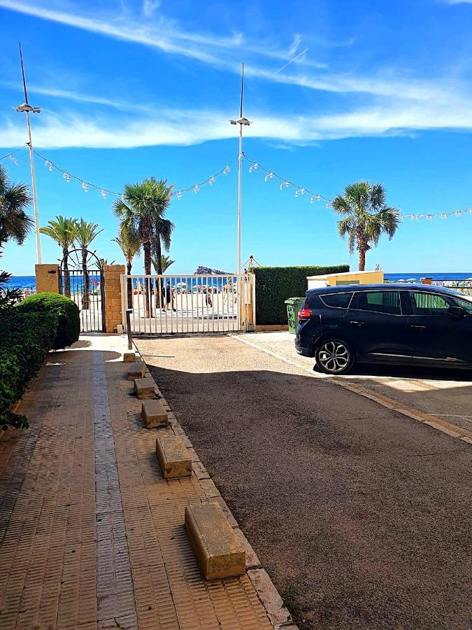 First Line Beach Beautiful Two Bedrooms Μπένιντορμ Εξωτερικό φωτογραφία